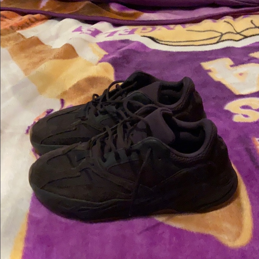 Yeezy Boost 700 Utility Black